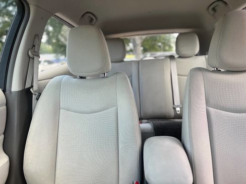 Used 2012 Nissan Leaf SV image 18