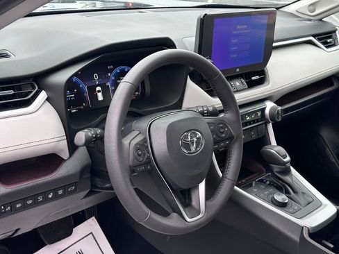 Used 2025 Toyota RAV4 Limited w/ Advanced Technology Package image 12