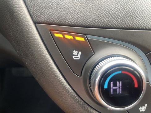 Used 2023 Chevrolet Malibu LT w/ Midnight Edition image 22