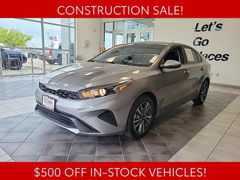 Used 2024 Kia Forte LXS w/ LXS Technology Package FWD image 2