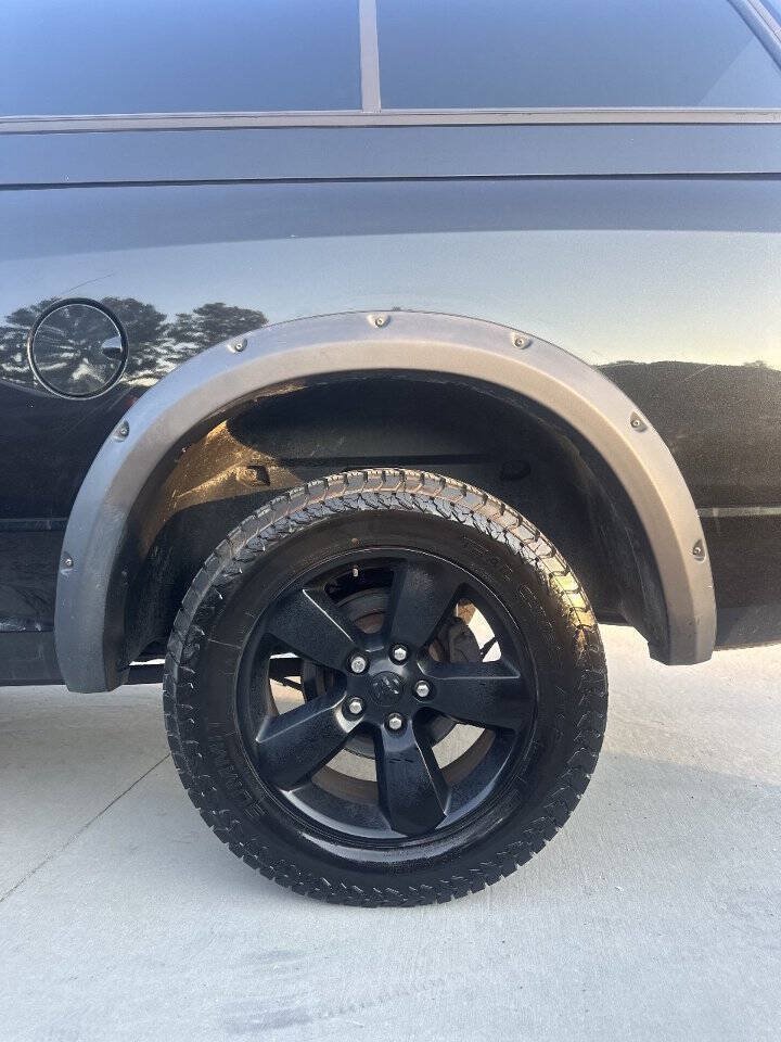 Used 2015 RAM 1500 Express w/ Black Ram 1500 Express Group AWD/4WD image 14