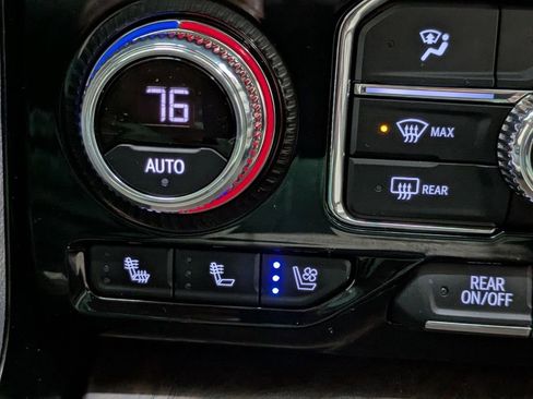 Used 2022 GMC Yukon XL Denali AWD/4WD image 42