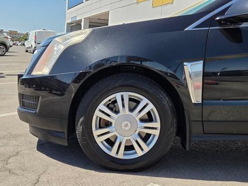 Certified 2014 Cadillac SRX Luxury w/ Driver Assist Package FWD image 9