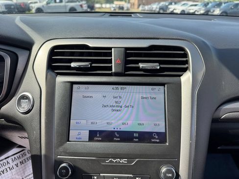 Certified 2020 Ford Fusion SE FWD image 24
