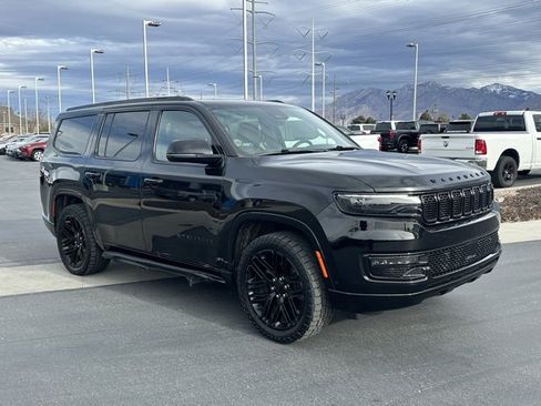 Used 2023 Jeep Wagoneer Series II image 32