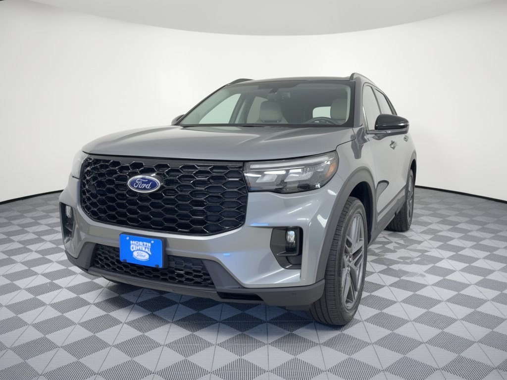 Used 2025 Ford Explorer ST-Line w/ ST-Line Street Pack AWD/4WD image 12