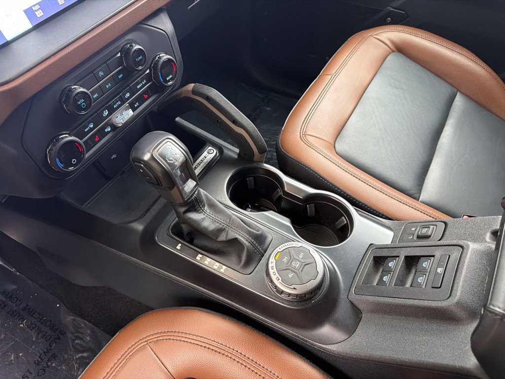 Used 2024 Ford Bronco Outer Banks AWD/4WD image 30