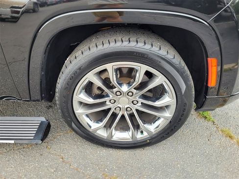 Used 2022 Jeep Grand Wagoneer Series I image 16