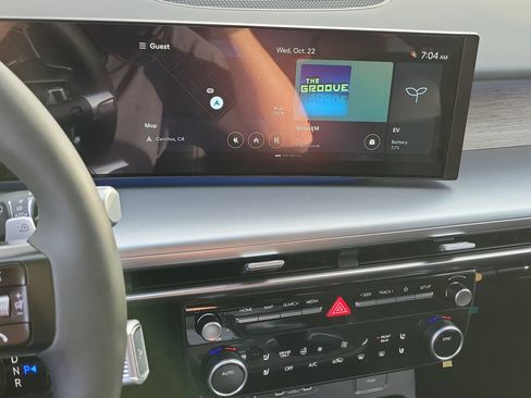 New 2026 Hyundai Ioniq 9 Limited image 8