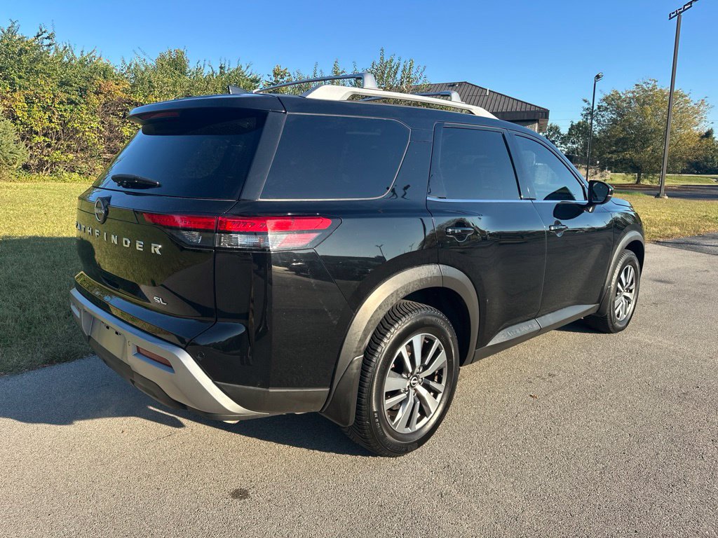 Used 2022 Nissan Pathfinder SL w/ Cargo Package FWD image 12