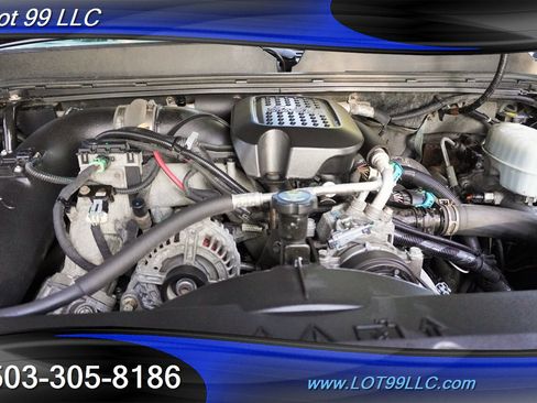Used 2008 GMC Sierra 2500 SLT w/ Z71 Off-Road Package AWD/4WD image 18