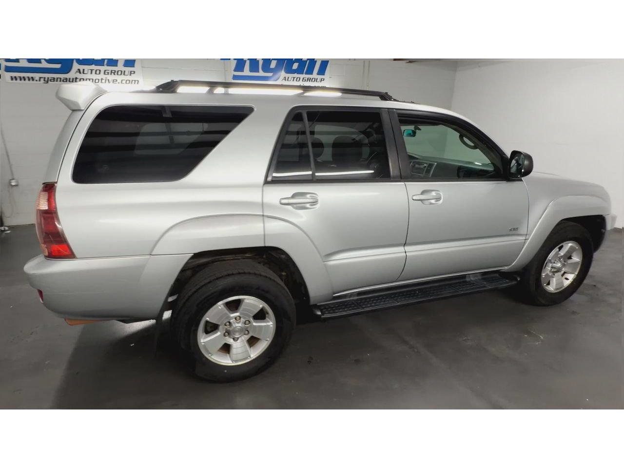 Used 2005 Toyota 4Runner SR5 RWD image 9