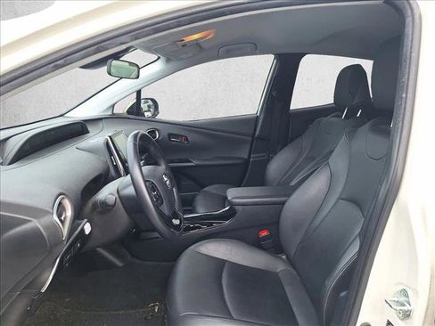 Used 2020 Toyota Prius Prime XLE image 10