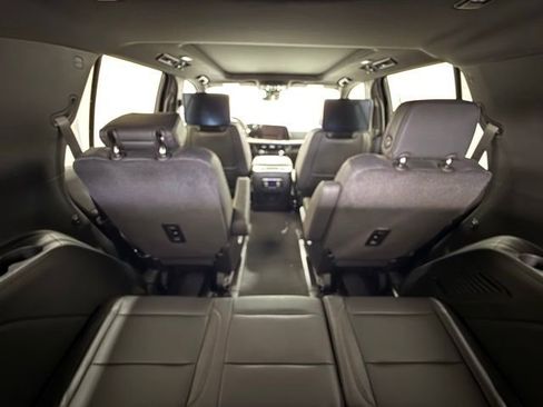 New 2026 Chevrolet Tahoe High Country image 34