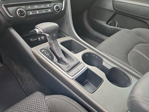 Used 2020 Kia Optima LX image 38