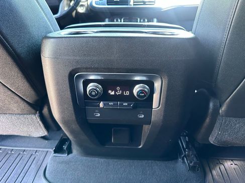 Used 2021 GMC Yukon SLT RWD image 18