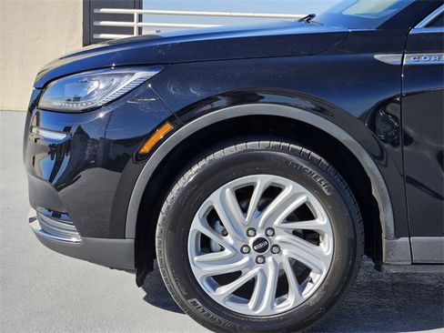 Used 2022 Lincoln Corsair FWD image 9