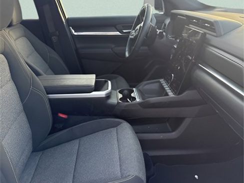 Used 2025 GMC Terrain Elevation image 10