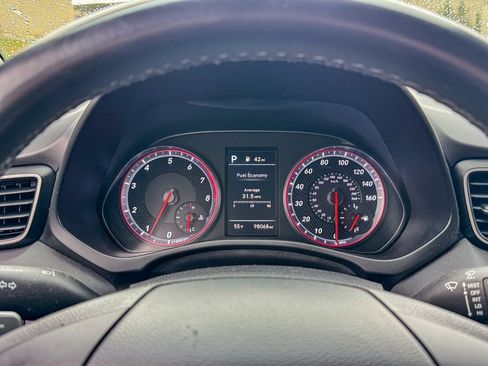 Used 2020 Hyundai Veloster Turbo image 26