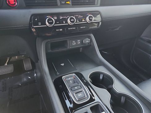 Certified 2025 Honda Pilot EX-L image 29