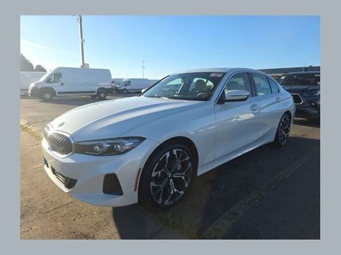 Used 2025 BMW 330i xDrive Sedan w/ Premium Package image 1