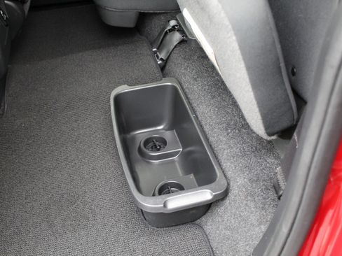 Used 2022 Nissan Frontier SV image 38