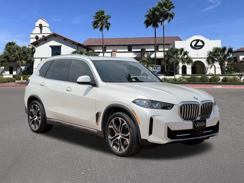 Used 2024 BMW X5 sDrive40i w/ Premium Package RWD image 1