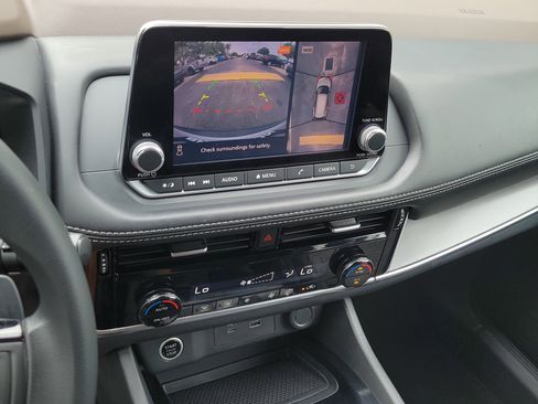Certified 2021 Nissan Rogue SV AWD/4WD image 25