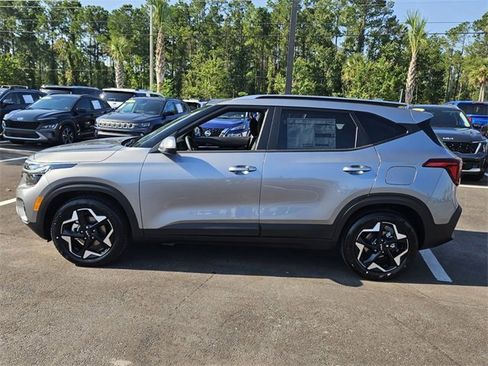 New 2026 Kia Seltos S image 3