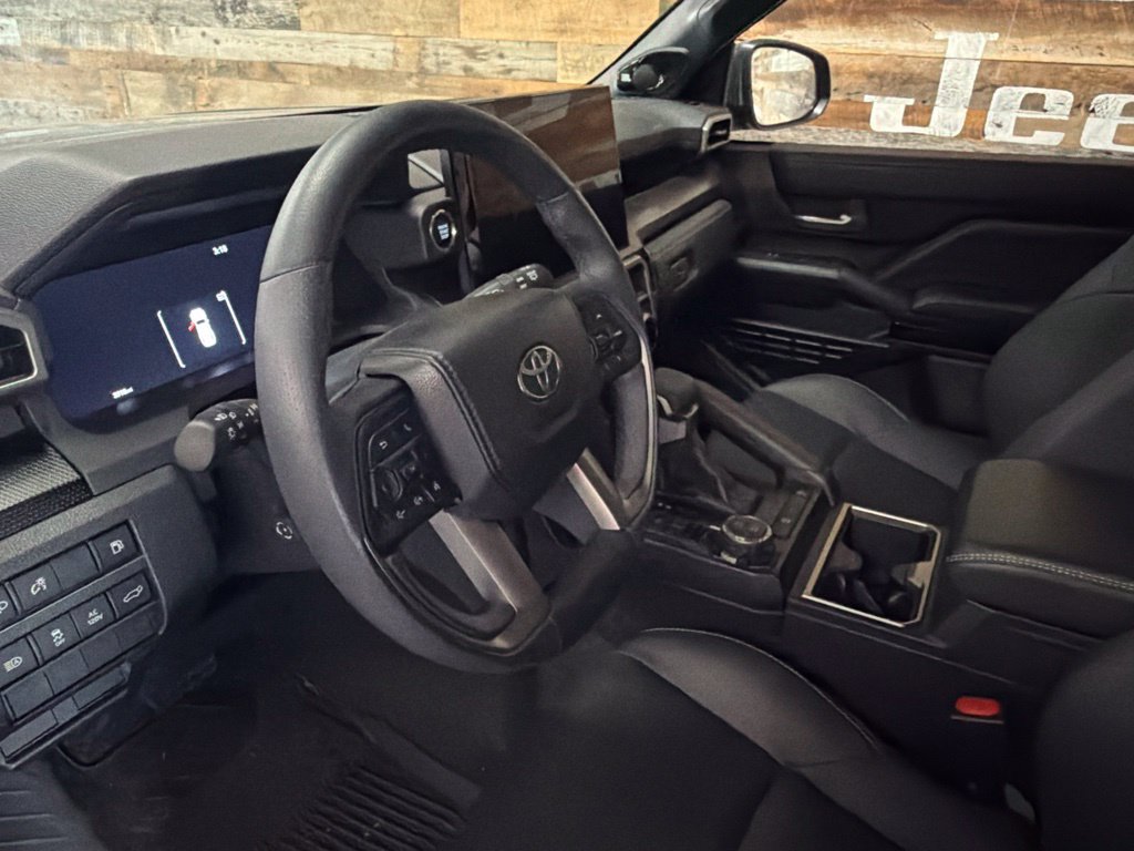 Used 2026 Toyota 4Runner Limited AWD/4WD image 8