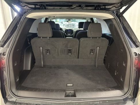 Used 2020 Chevrolet Traverse LT image 32