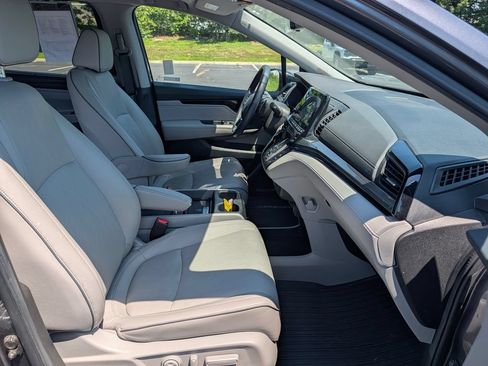 Used 2024 Honda Odyssey Elite image 13