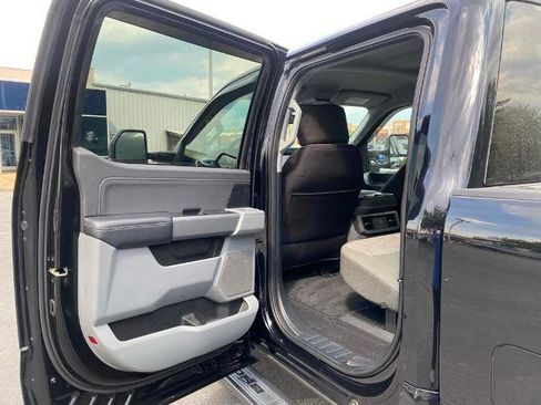 Certified 2023 Ford F250 XLT w/ Black Appearance Package AWD/4WD image 28
