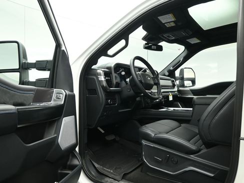 New 2026 Ford F250 Platinum image 8