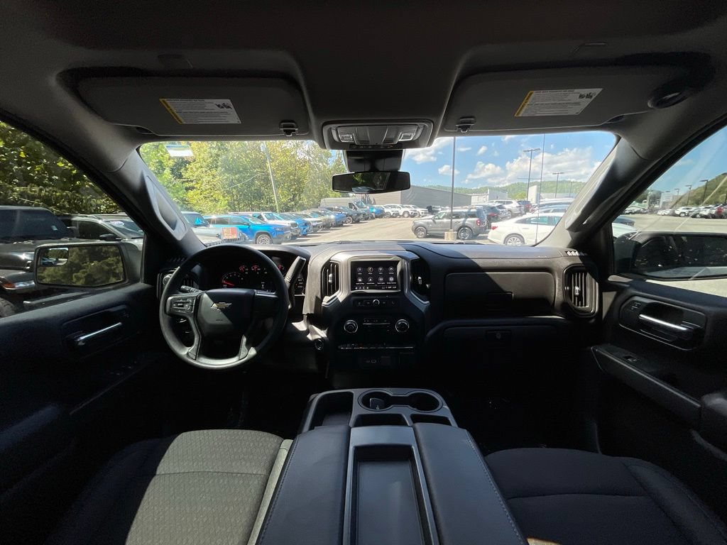 Used 2024 Chevrolet Silverado 1500 Custom w/ LPO, Dark Essentials Package AWD/4WD image 15