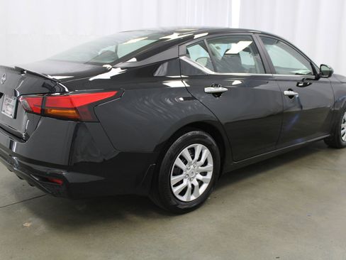 Used 2024 Nissan Altima 2.5 S image 5