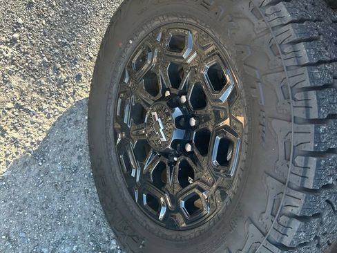 Used 2021 Chevrolet Silverado 2500 LTZ w/ LTZ Plus Package AWD/4WD image 13
