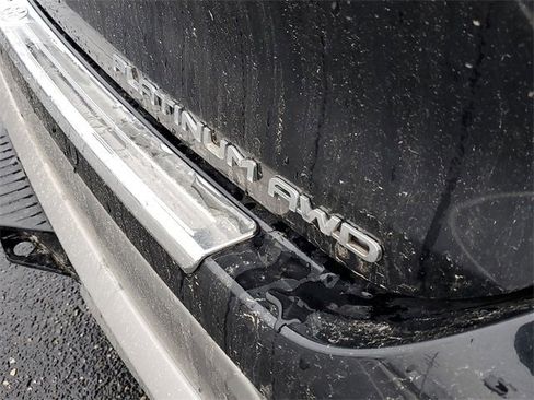 New 2026 Toyota Highlander Platinum image 6