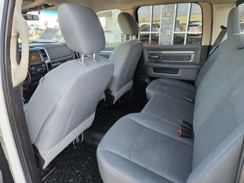 Used 2016 RAM 1500 Classic SLT w/ Luxury Group image 21