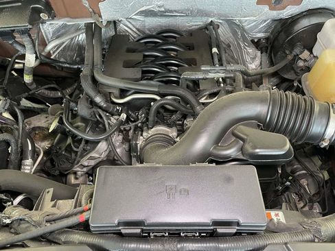 Used 2011 Ford F150 Lariat w/ Lariat Chrome Pkg image 22