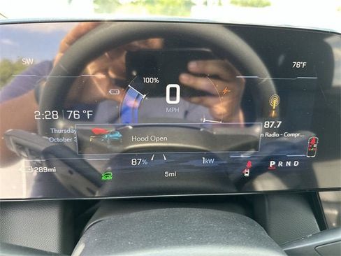 New 2026 Chevrolet Equinox EV LT image 10