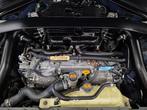 Used 2020 Nissan 370Z NISMO RWD image 37