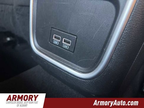 Used 2023 Dodge Charger SXT image 32