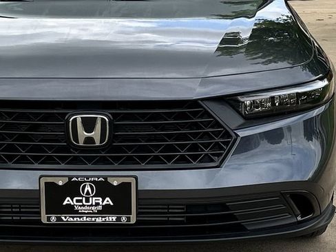 Used 2026 Honda Accord SE image 9