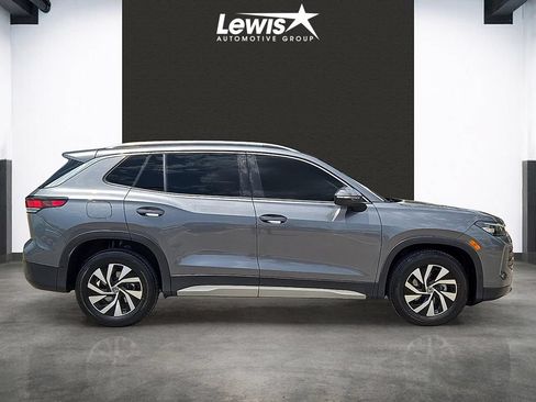 Used 2025 Volkswagen Tiguan S FWD image 5
