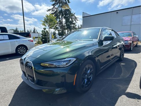 Used 2023 BMW i4 eDrive35 RWD image 3
