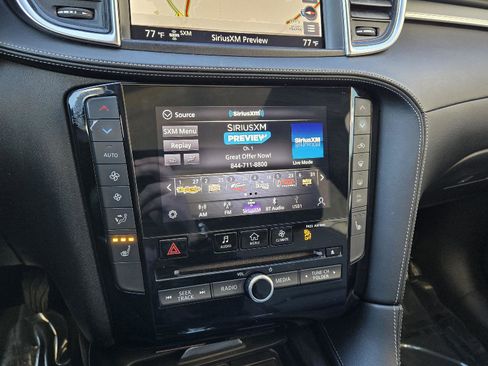 Certified 2020 INFINITI QX50 Luxe w/ Navigation Package image 28