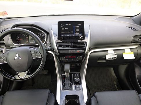 Used 2024 Mitsubishi Eclipse Cross SE image 13