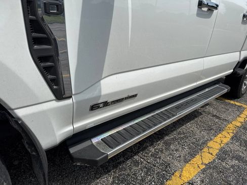 Used 2023 Ford F250 Lariat w/ Chrome Package AWD/4WD image 3
