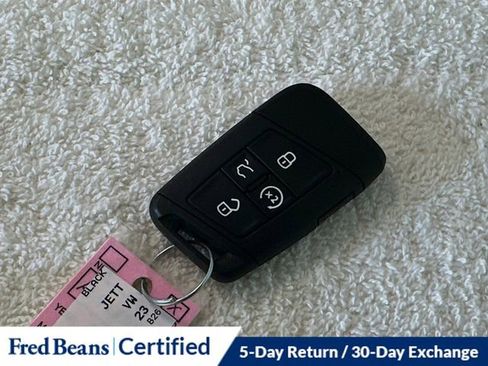 Used 2023 Volkswagen Jetta SEL image 28